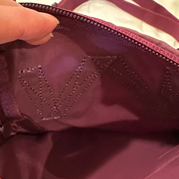 Fjallraven Kånken Mini Backpack in Plum Purple (Dark Purple/Violet) - Picture 5 of 7